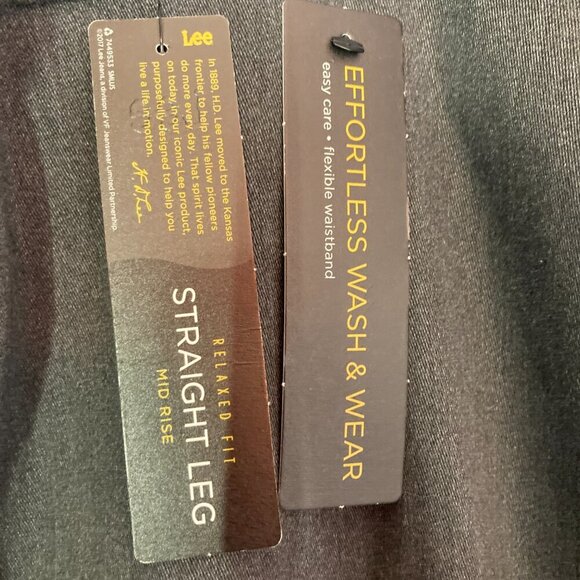 Lee Straight Leg Mid Rise Pant, NWT, Size 30W - Picture 3 of 7